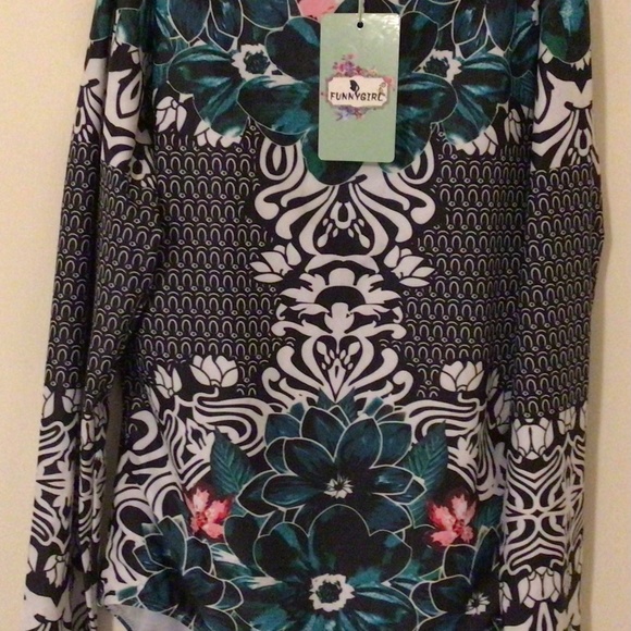 NWT, Woman’s Mock Neck Bodysuit Size Small - Picture 1 of 4